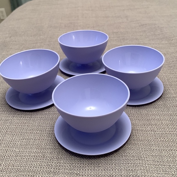 Tupperware Set of 4 Purple Dessert Bowls with Attached Saucer Like New - Picture 10 of 10